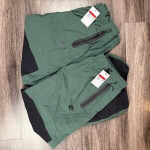 TWO PAIRS Nike Tech Woven Oversized Pants Mens Large Green Black HM7158-338 BOGO